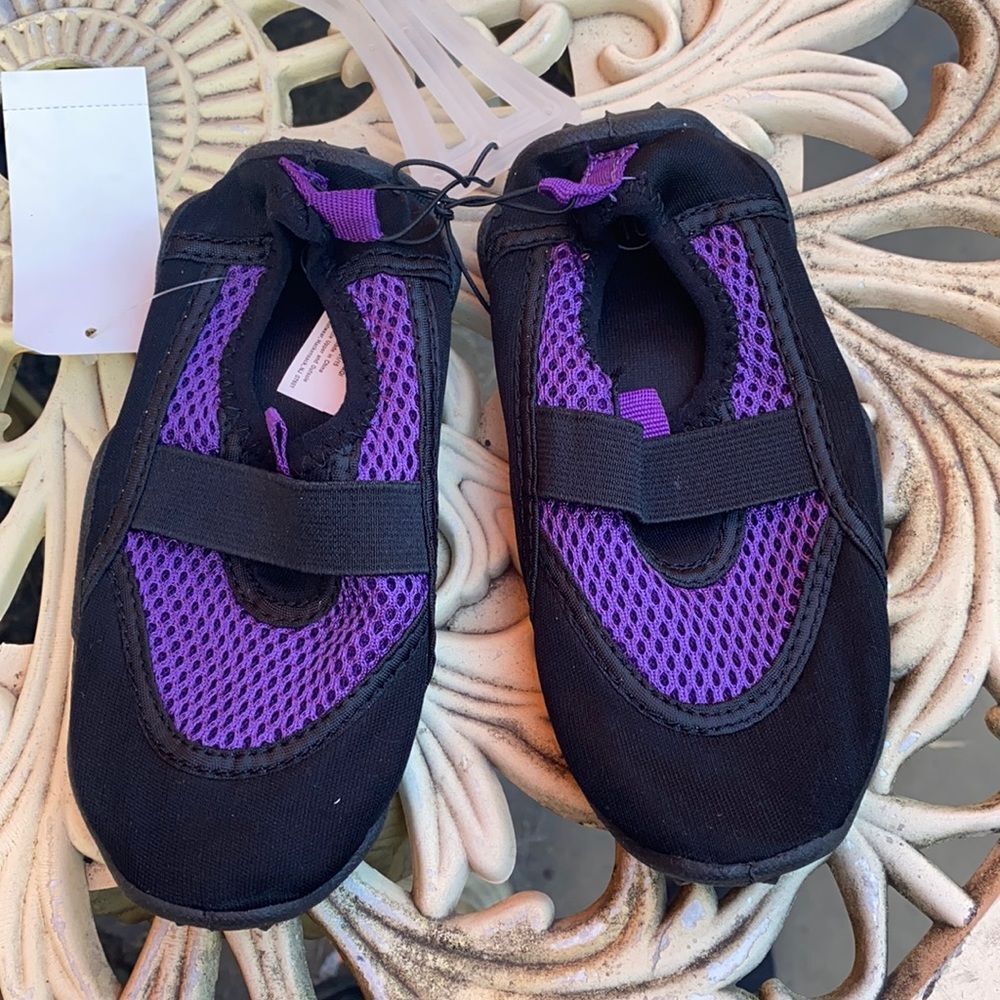 Swim shoes sz. 10 NWT